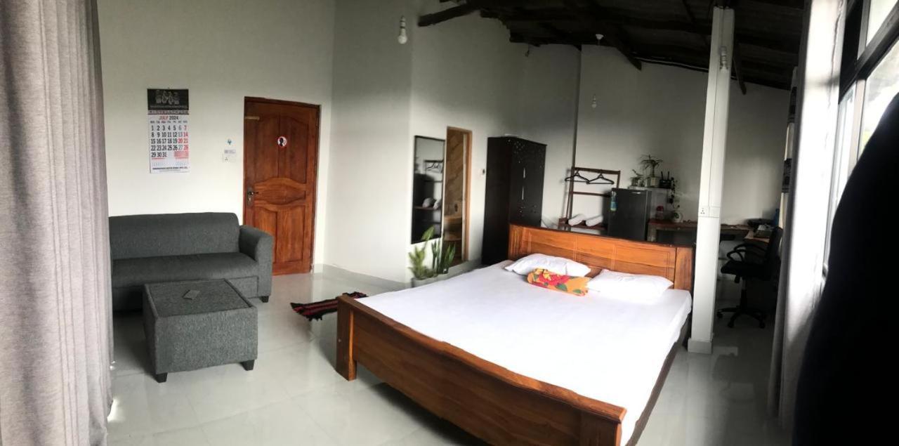 S V Homestay Канди Экстерьер фото